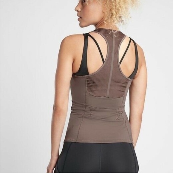 Athleta Vitality Rib Tank Coffee House Brown Scoop Neck Stretch UPF Size M - Picture 1 of 10